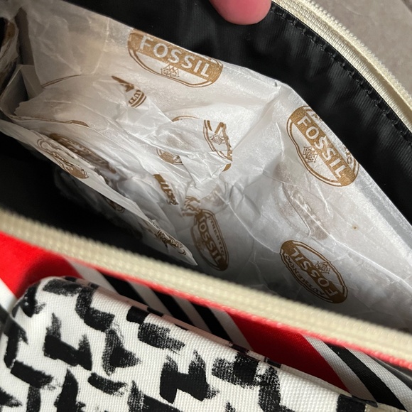 NWT Fossil 3 Cosmetic Red Stripe Triple Key Per Keyper Organizer Makeup Coated - Picture 10 of 10